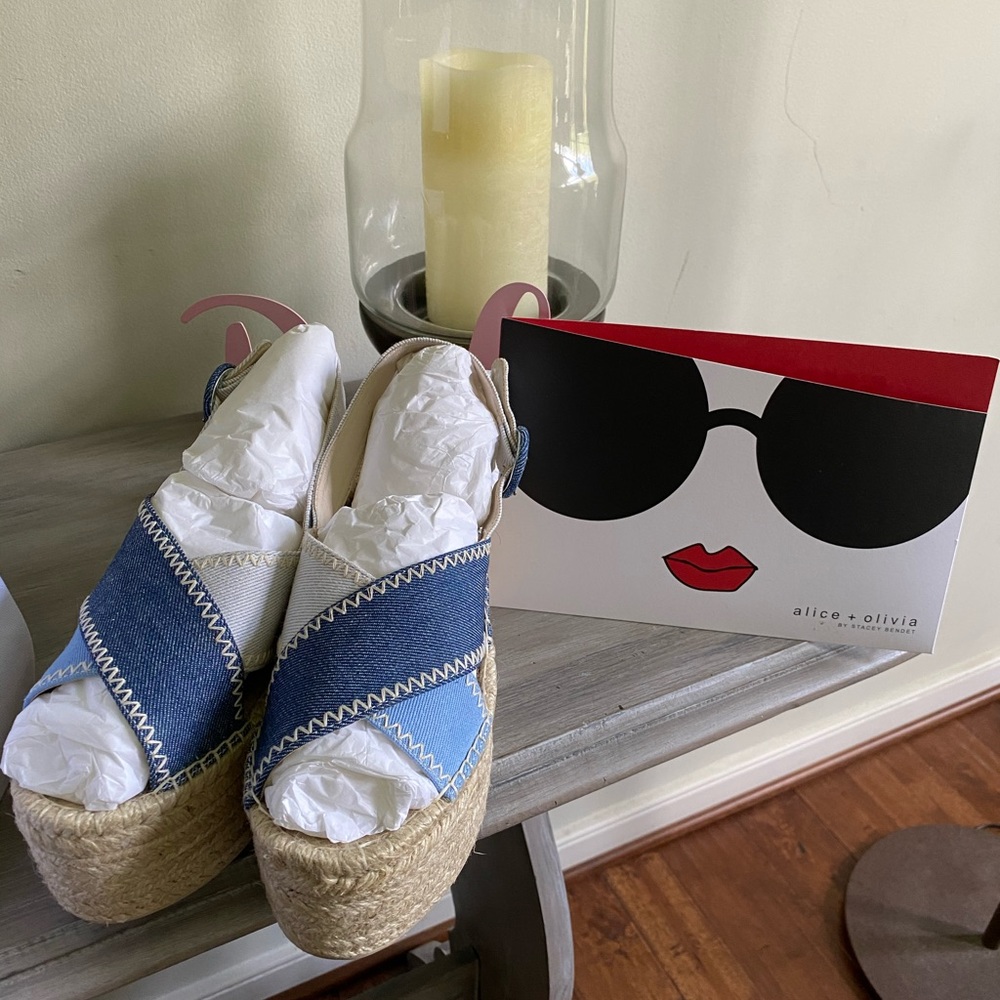 NWT Alice & Olivia Fayen denim platform shoes - Picture 4 of 10